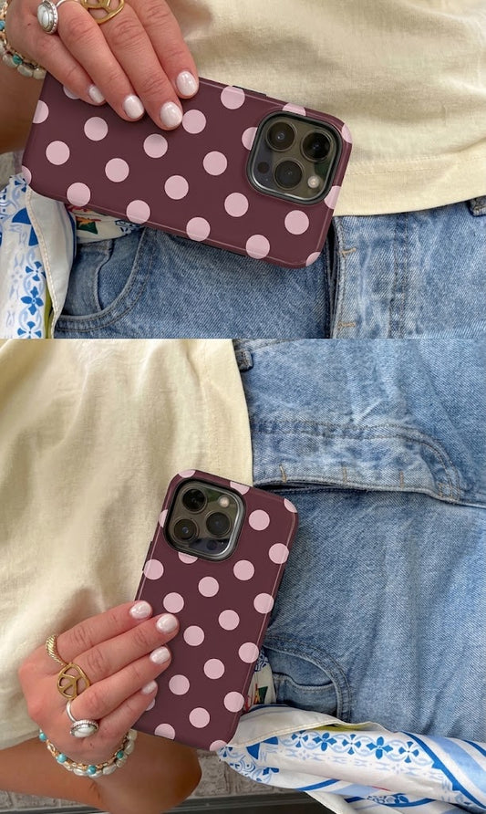 Case polka dots burdeo